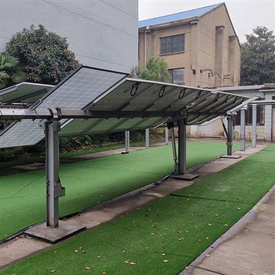 Horizontaler einachsiger Solartracker mit Doppelporträt